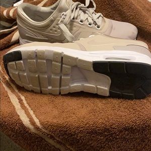 Nike air max 0 size 9